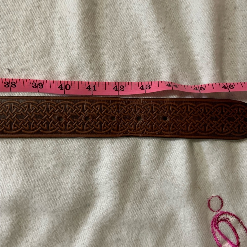 Brown Celtic Knot Leather Belt LEE RIVER XL 40/42 unisex saddle brown nwot - Picture 3 of 4